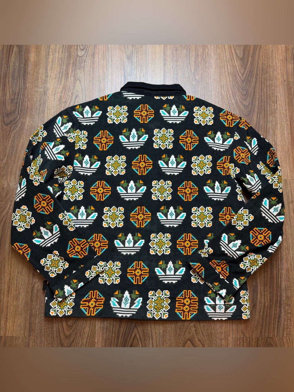 NEW adidas Originals Monogram Logo Aztec Corduroy Zip Up Jacket JY2998 Medium - Picture 2 of 3